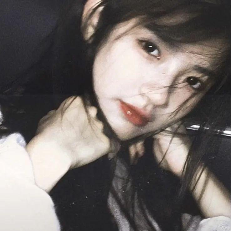 昨夜泪痕干
